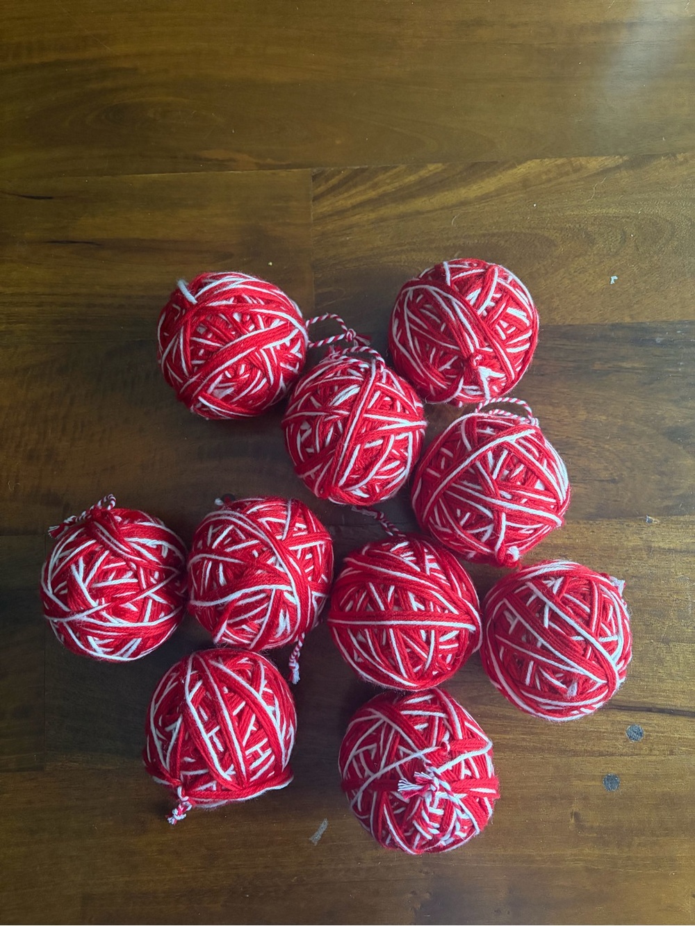 10 Red & White Decorative Yarn Balls - Perfect for Christmas Tree or Garland